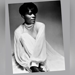 Dionne Warwick Photo Vintage Style Wall Art